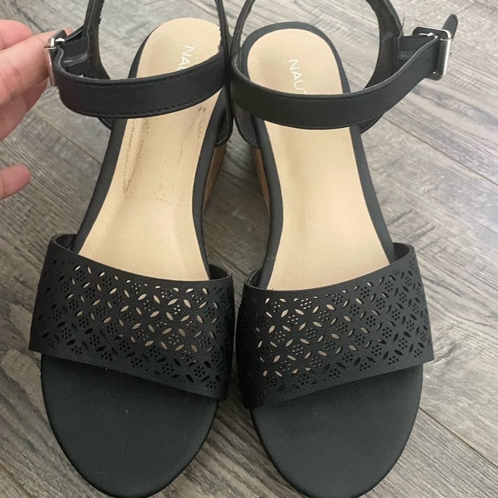 Nautica Women's Black Cutout Sandals